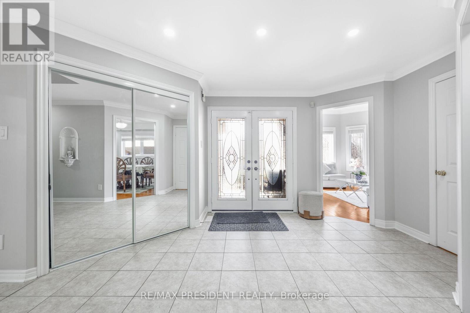 14 Samuel Crescent, Halton Hills, Ontario  L7G 5J2 - Photo 3 - W12932182