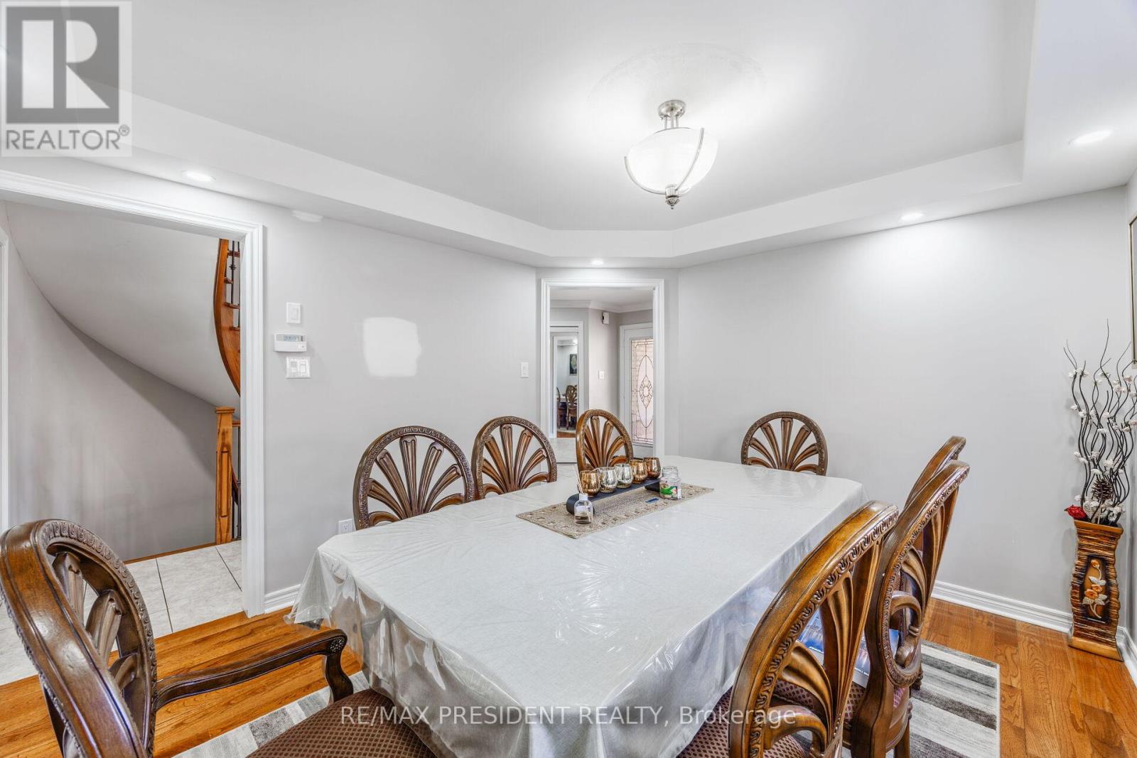 14 Samuel Crescent, Halton Hills, Ontario  L7G 5J2 - Photo 6 - W12932182