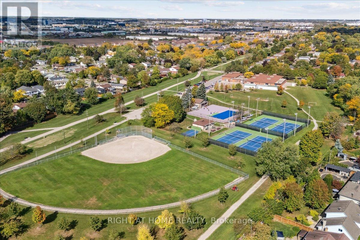 555 Taylor Crescent, Burlington, Ontario  L7L 6J7 - Photo 39 - W12932188