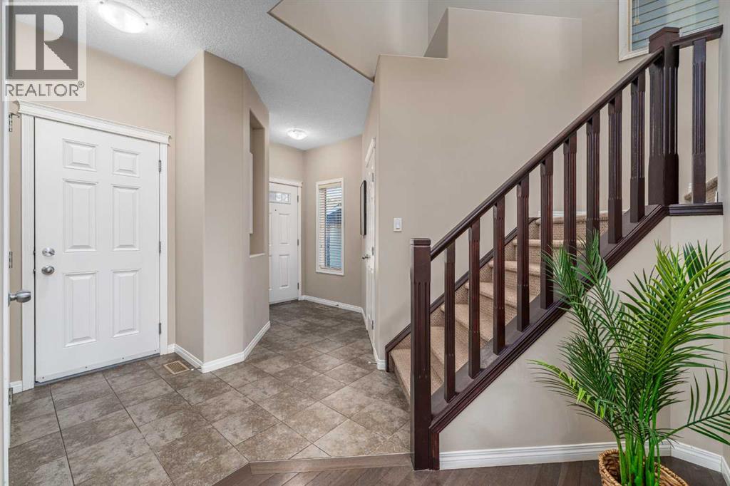 194 Kincora Glen Rise NW, Calgary, Alberta  T3R 0B8 - Photo 4 - A2276112