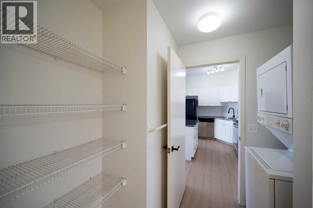 310, 1000 Applevillage Court Se, Calgary, Alberta  T2A 7Z4 - Photo 11 - A2294013