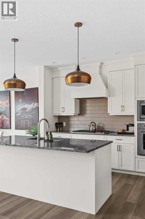 24 Cranbrook Cape Se, Calgary, Alberta  T3M 3L5 - Photo 4 - A2296987