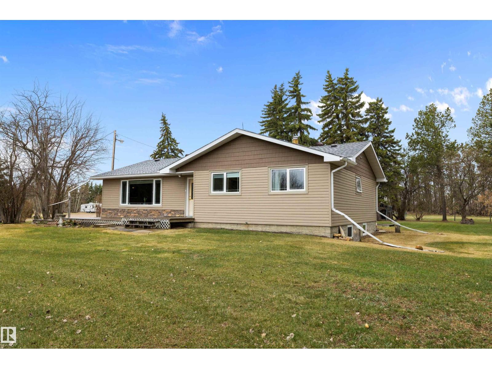 55518 Rge Road 250, Rural Sturgeon County, Alberta  T8R 1P4 - Photo 2 - E4479569