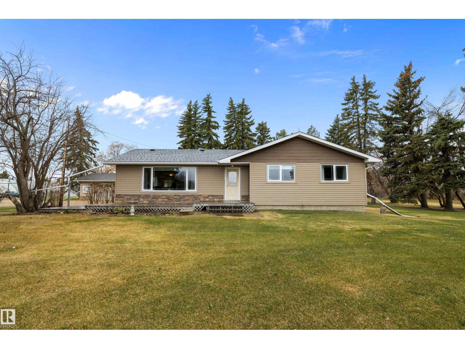 55518 Rge Road 250, Rural Sturgeon County, Alberta  T8R 1P4 - Photo 4 - E4479569