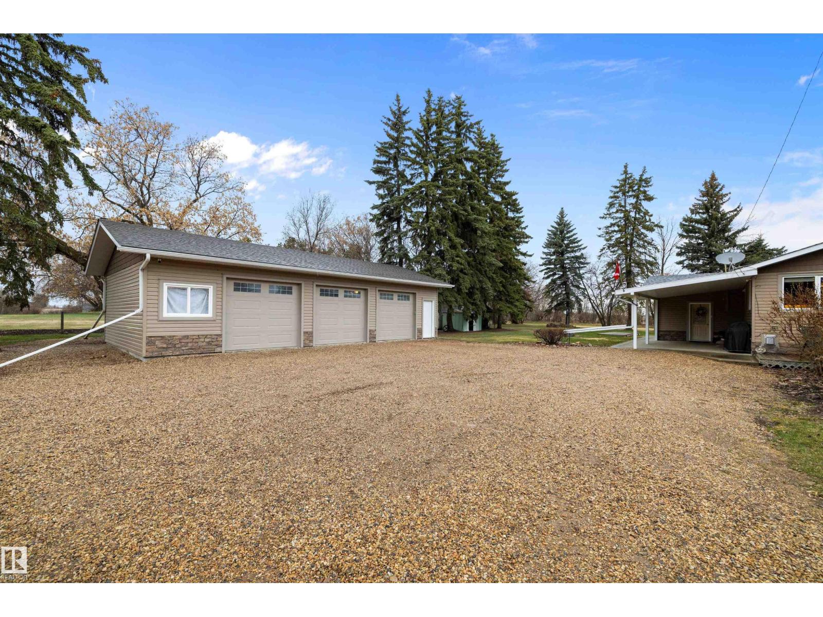 55518 Rge Road 250, Rural Sturgeon County, Alberta  T8R 1P4 - Photo 10 - E4479569