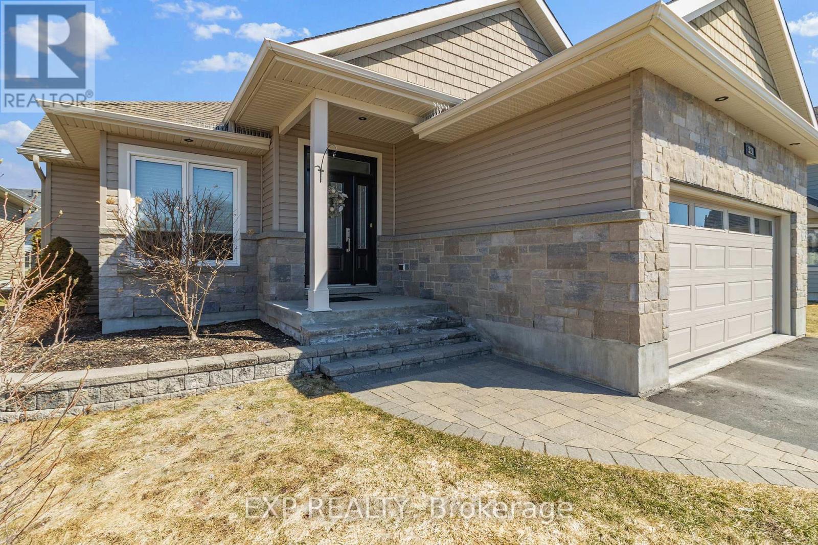 321 Adley Drive, Brockville, Ontario  K6V 7H9 - Photo 2 - X12932166