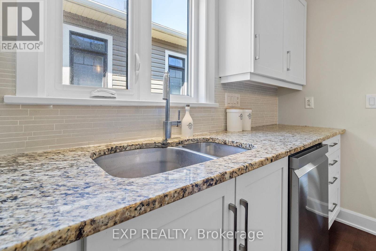 321 Adley Drive, Brockville, Ontario  K6V 7H9 - Photo 9 - X12932166