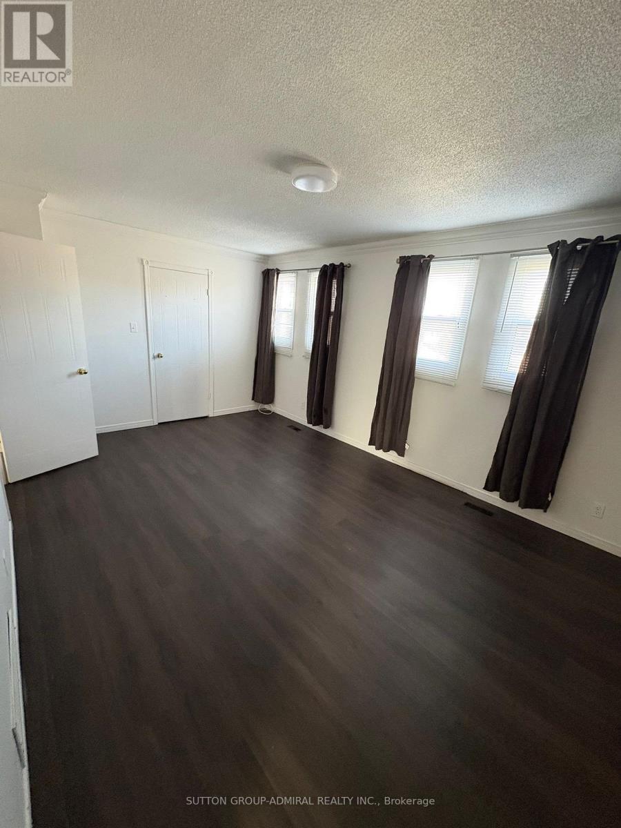 32 Magani Drive, Bradford West Gwillimbury, Ontario  L3Z 2S7 - Photo 15 - N12796652