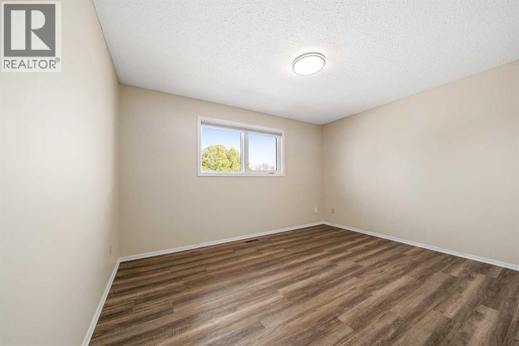 25 Seven Persons Crescent Sw, Medicine Hat, Alberta  T1B 2A6 - Photo 18 - A2295812