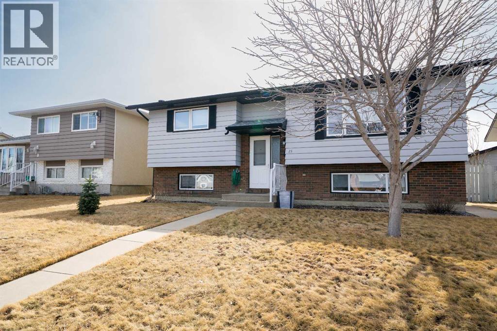 25 Seven Persons Crescent Sw, Medicine Hat, Alberta  T1B 2A6 - Photo 5 - A2295812