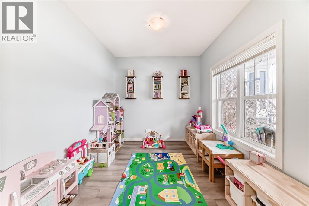 10 Reunion Grove Nw, Airdrie, Alberta  T4B 0Z7 - Photo 11 - A2292885