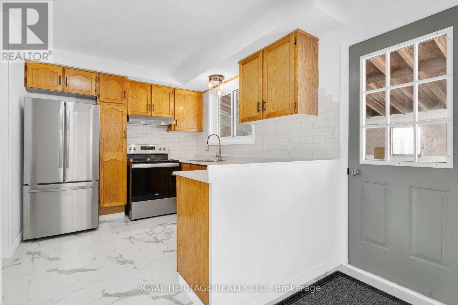 74 Village Drive, Belleville, Ontario  K8P 4K5 - Photo 11 - X12913222