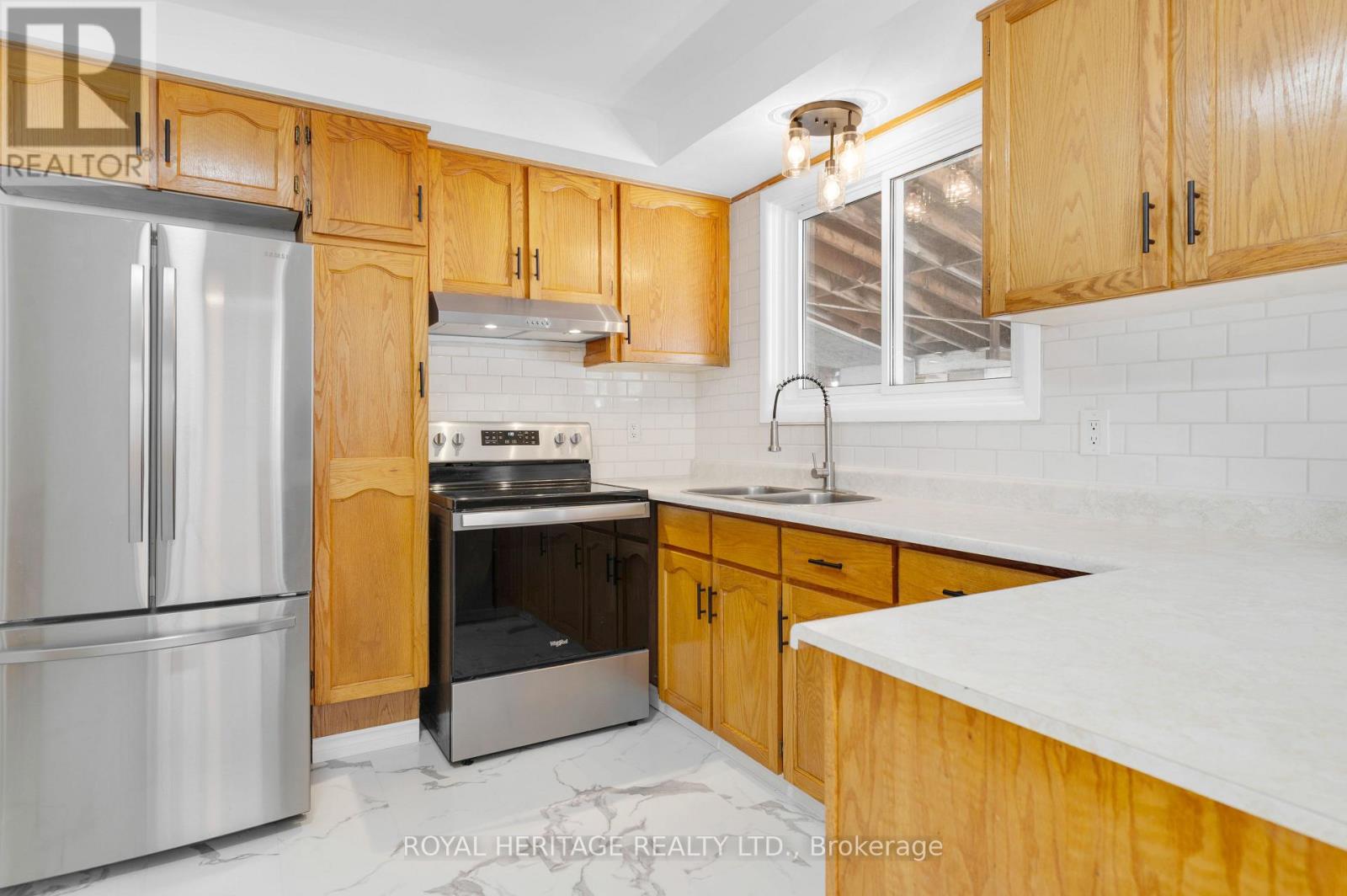 74 Village Drive, Belleville, Ontario  K8P 4K5 - Photo 12 - X12913222