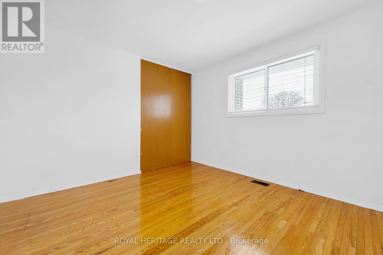 74 Village Drive, Belleville, Ontario  K8P 4K5 - Photo 19 - X12913222