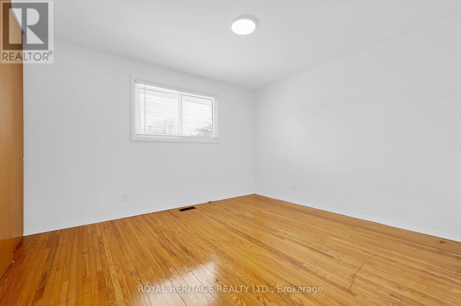 74 Village Drive, Belleville, Ontario  K8P 4K5 - Photo 20 - X12913222