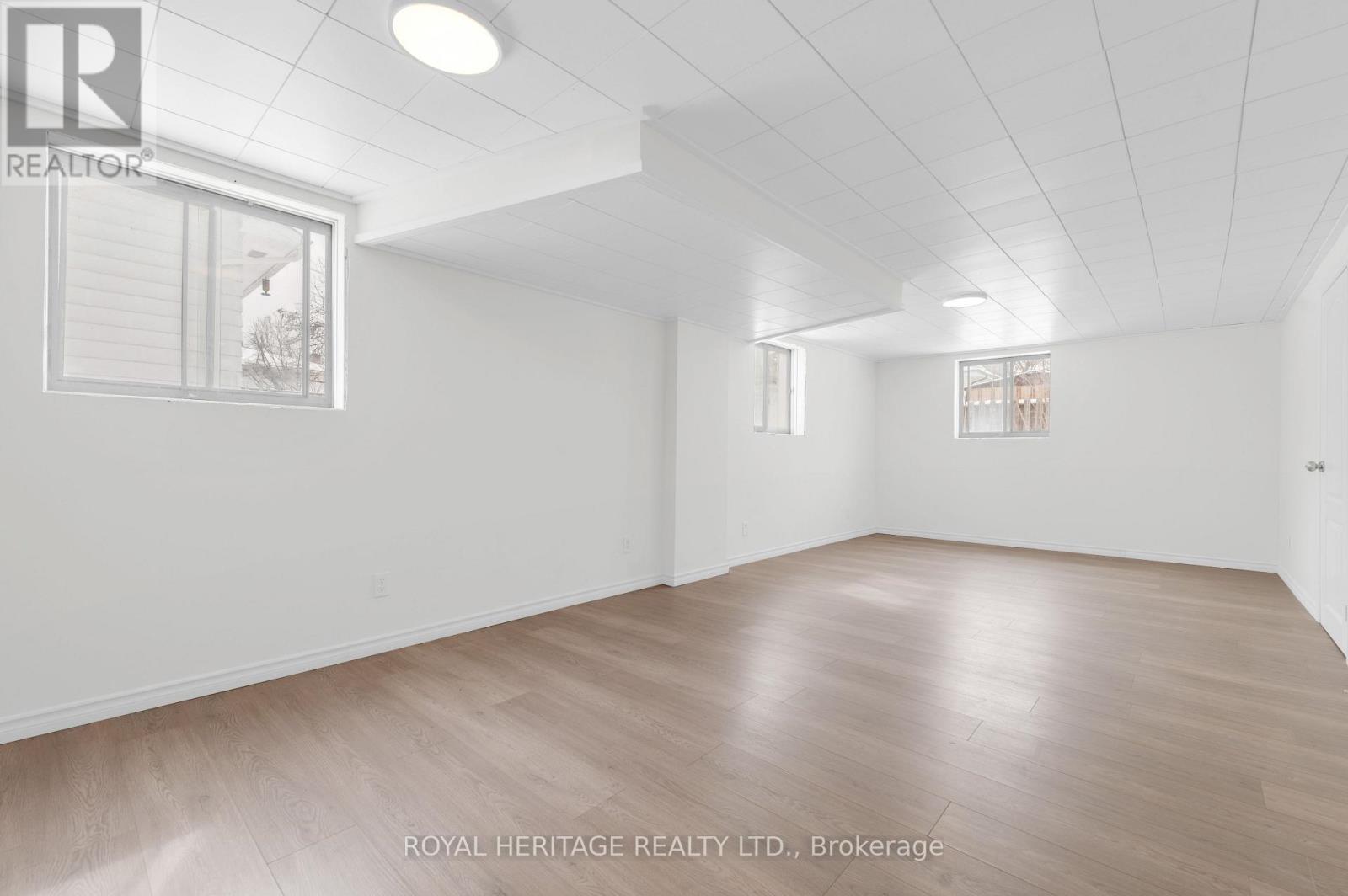 74 Village Drive, Belleville, Ontario  K8P 4K5 - Photo 25 - X12913222