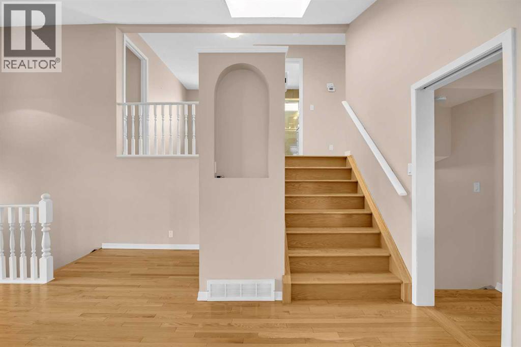 40 Cedargrove Way Sw, Calgary, Alberta  T2W 4V1 - Photo 10 - A2292650