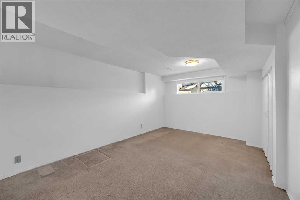40 Cedargrove Way Sw, Calgary, Alberta  T2W 4V1 - Photo 38 - A2292650