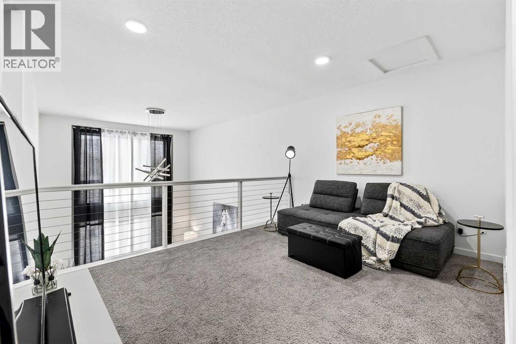 42 Heirloom Manor SE, Calgary, Alberta  T3S 0H2 - Photo 22 - A2297204