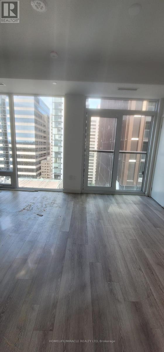 1615 - 121 St Patrick Street, Toronto, Ontario  M5T 0B8 - Photo 3 - C12932224