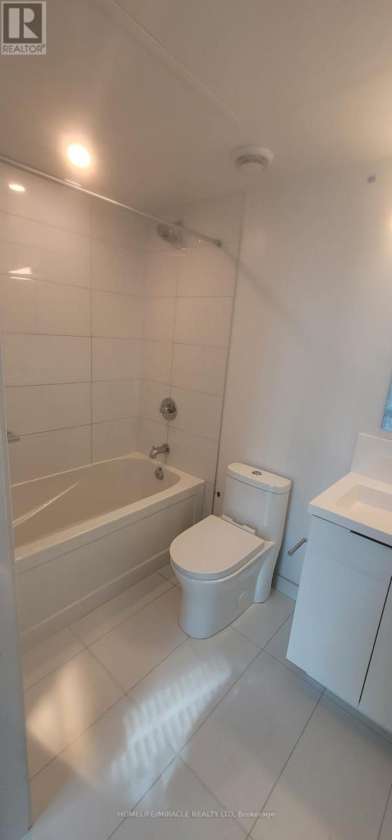 1615 - 121 St Patrick Street, Toronto, Ontario  M5T 0B8 - Photo 5 - C12932224