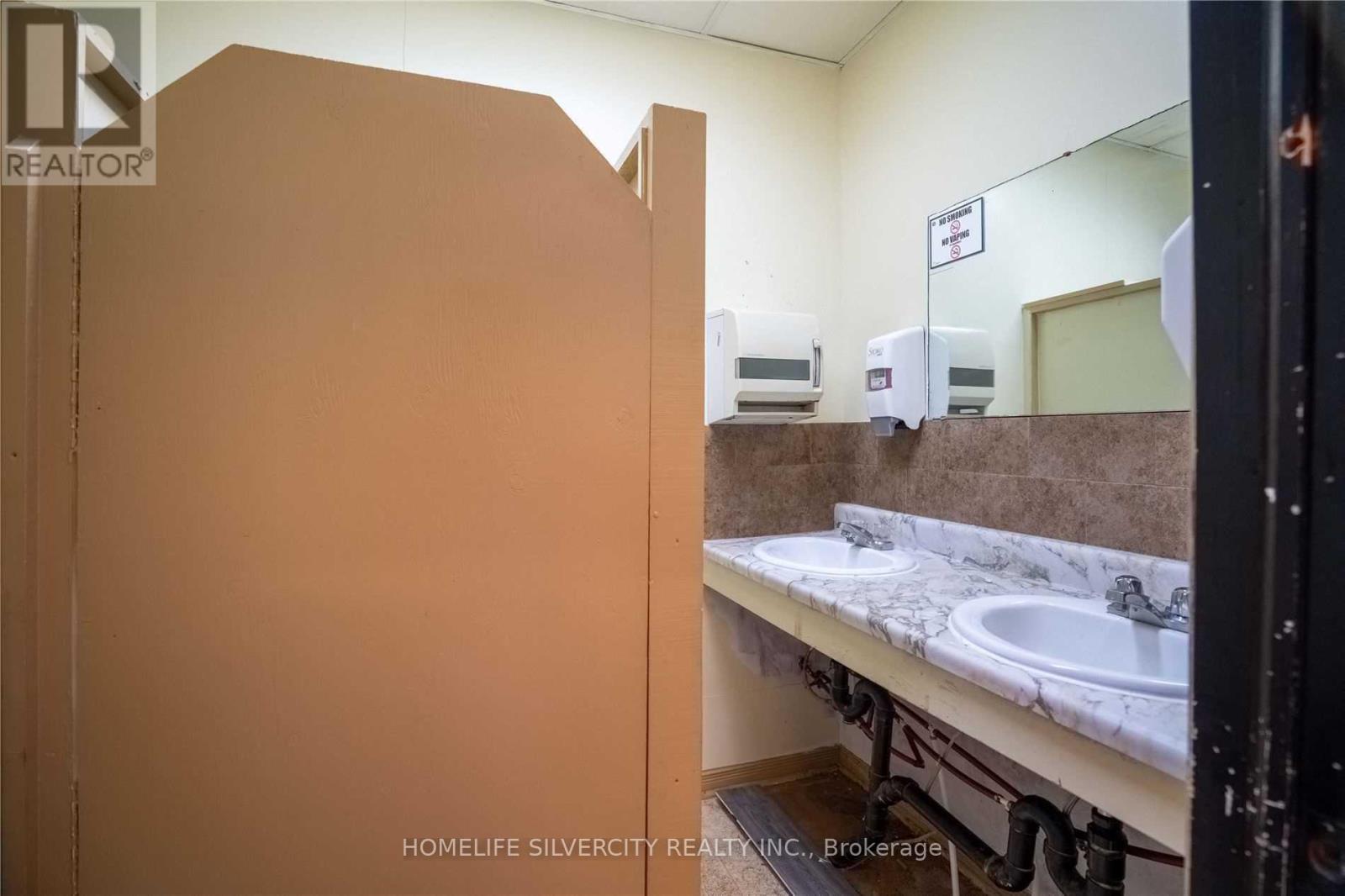 5801 Hwy 3 Freeway, Port Colborne, Ontario  L0S 1R0 - Photo 15 - X12912528