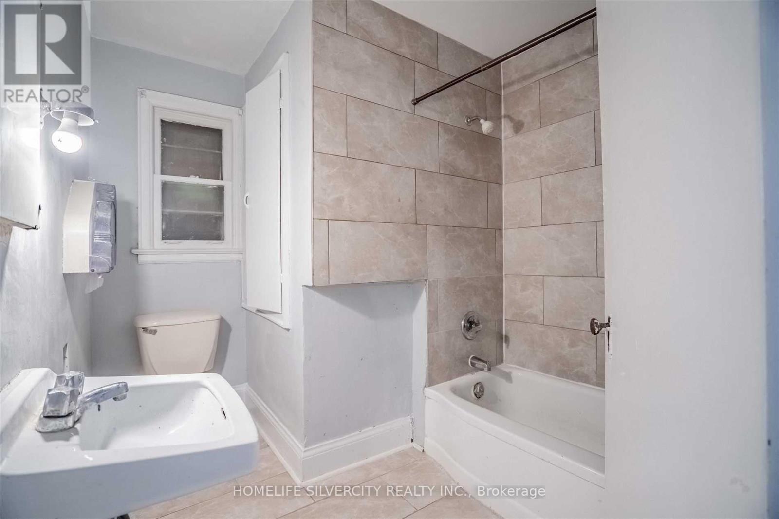 5801 Hwy 3 Freeway, Port Colborne, Ontario  L0S 1R0 - Photo 18 - X12912528