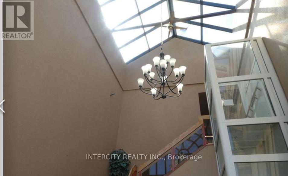 220 - 3883 Highway 7, Vaughan, Ontario  L4L 6C1 - Photo 2 - N12932228