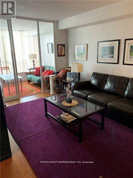 605 - 22 Hanover Road, Brampton (Brampton 407 Corridor), Ontario  L6S 5K7 - Photo 4 - W12932204