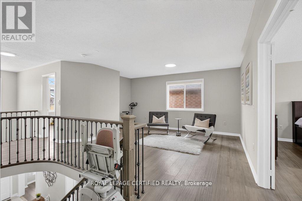 10 Verona Drive, Brampton, Ontario  L6P 1L2 - Photo 19 - W12932226