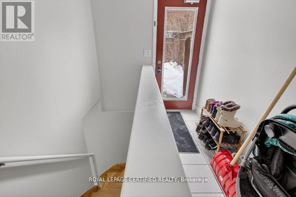 10 Verona Drive, Brampton, Ontario  L6P 1L2 - Photo 36 - W12932226