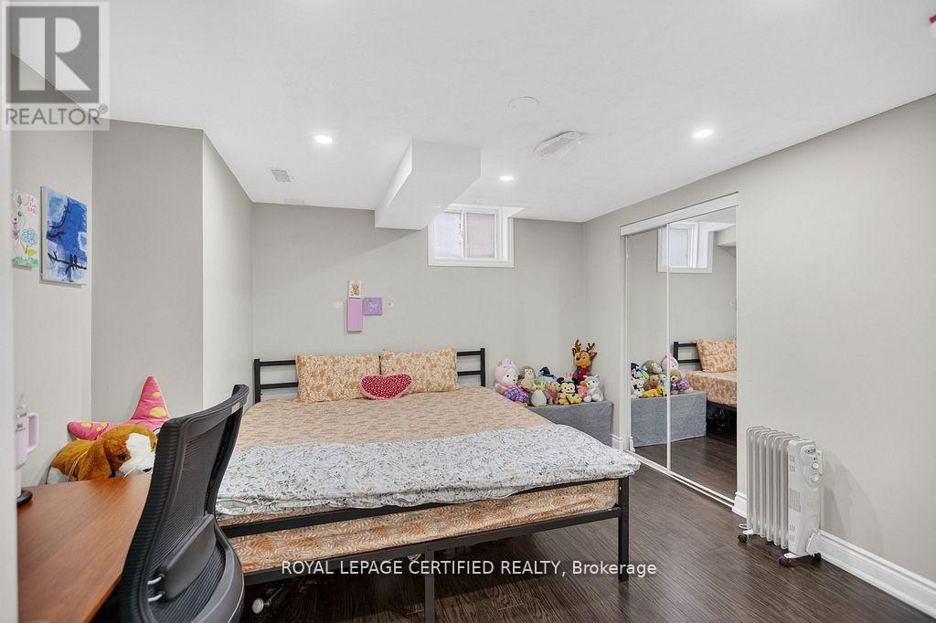 10 Verona Drive, Brampton, Ontario  L6P 1L2 - Photo 41 - W12932226