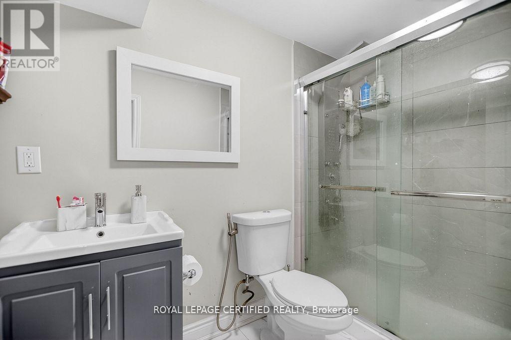 10 Verona Drive, Brampton, Ontario  L6P 1L2 - Photo 43 - W12932226