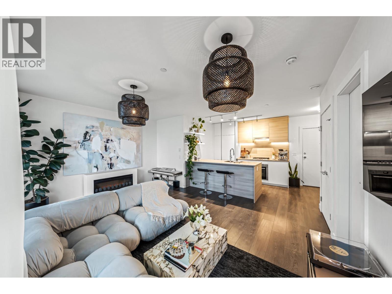 504 652 Whiting Way, Coquitlam, British Columbia  V3J 0K3 - Photo 12 - R3103209