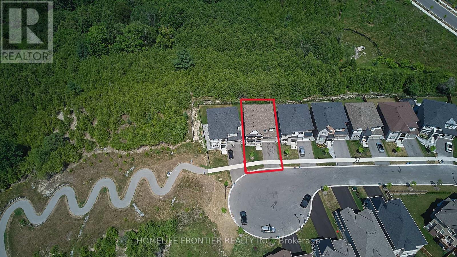 296 Ben Sinclair Avenue, East Gwillimbury, Ontario  L9N 0Z1 - Photo 2 - N12928538