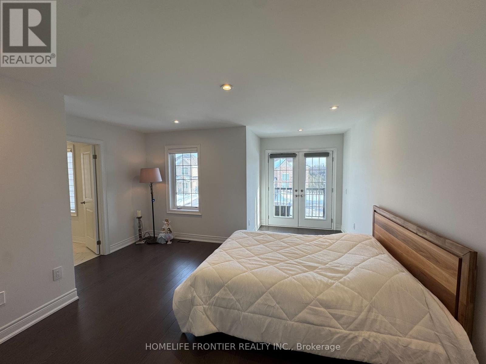 296 Ben Sinclair Avenue, East Gwillimbury, Ontario  L9N 0Z1 - Photo 28 - N12928538