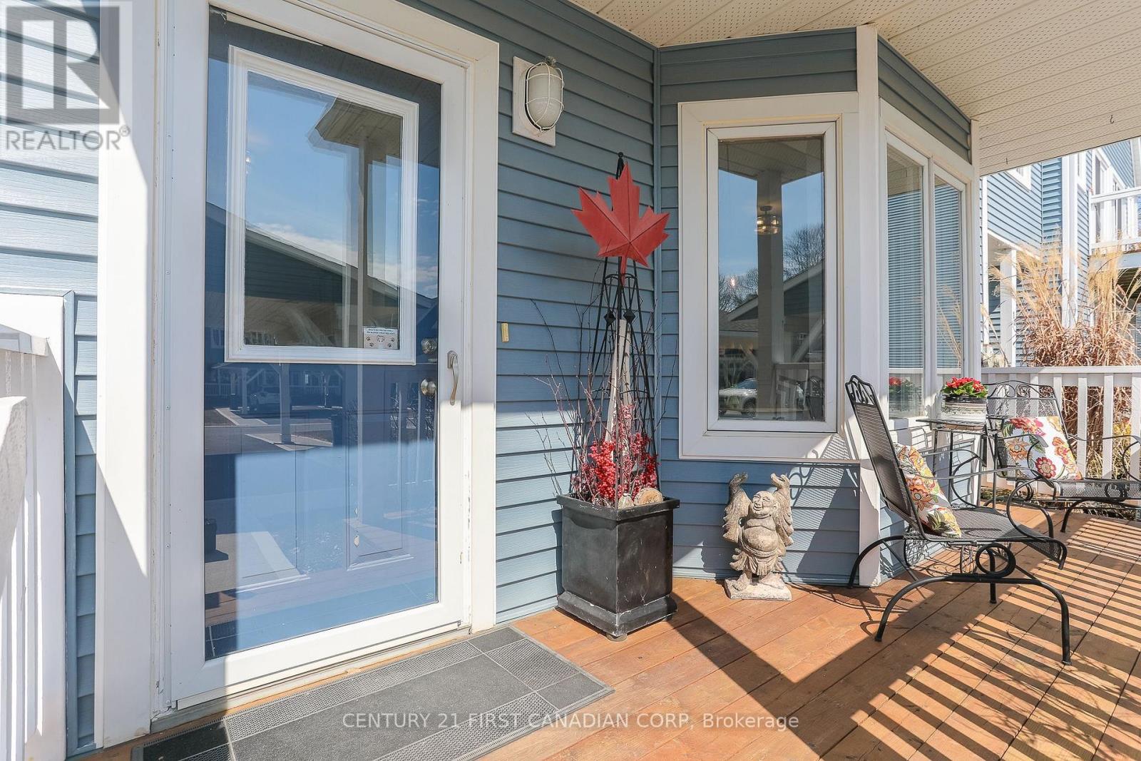 10 - 374 Front Street, Central Elgin, Ontario  N5L 1E9 - Photo 2 - X12674092