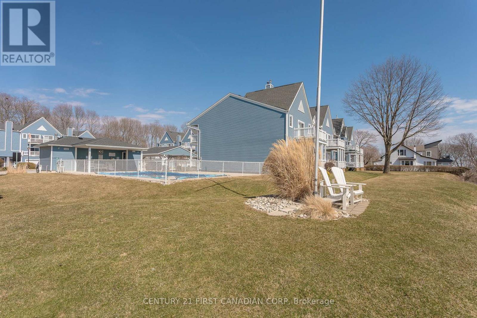 10 - 374 Front Street, Central Elgin, Ontario  N5L 1E9 - Photo 40 - X12674092