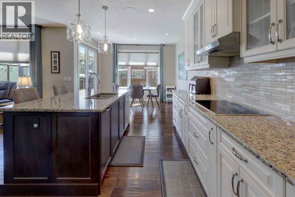 38 Cranbrook Place Se, Calgary, Alberta  T3M 1S5 - Photo 5 - A2296723