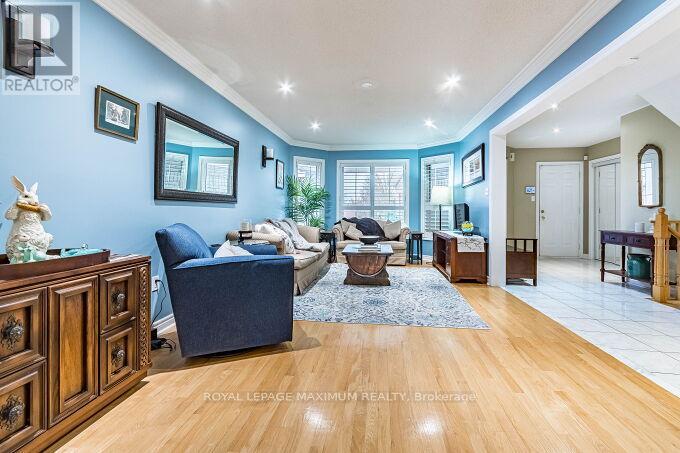 50 Panorama Crescent, Vaughan, Ontario  L4H 1J9 - Photo 7 - N12917024