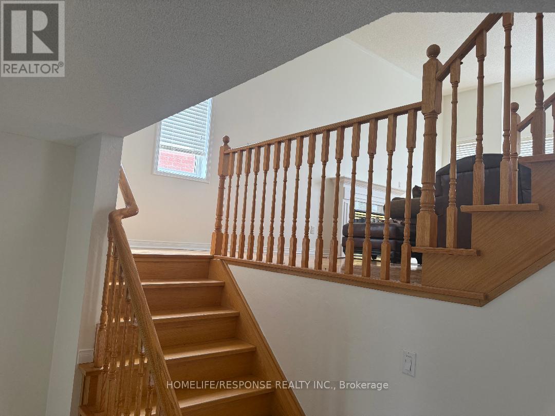 Main And Upper - 306 Cossack Crescent, Mississauga, Ontario  L5B 4C2 - Photo 45 - W12668550