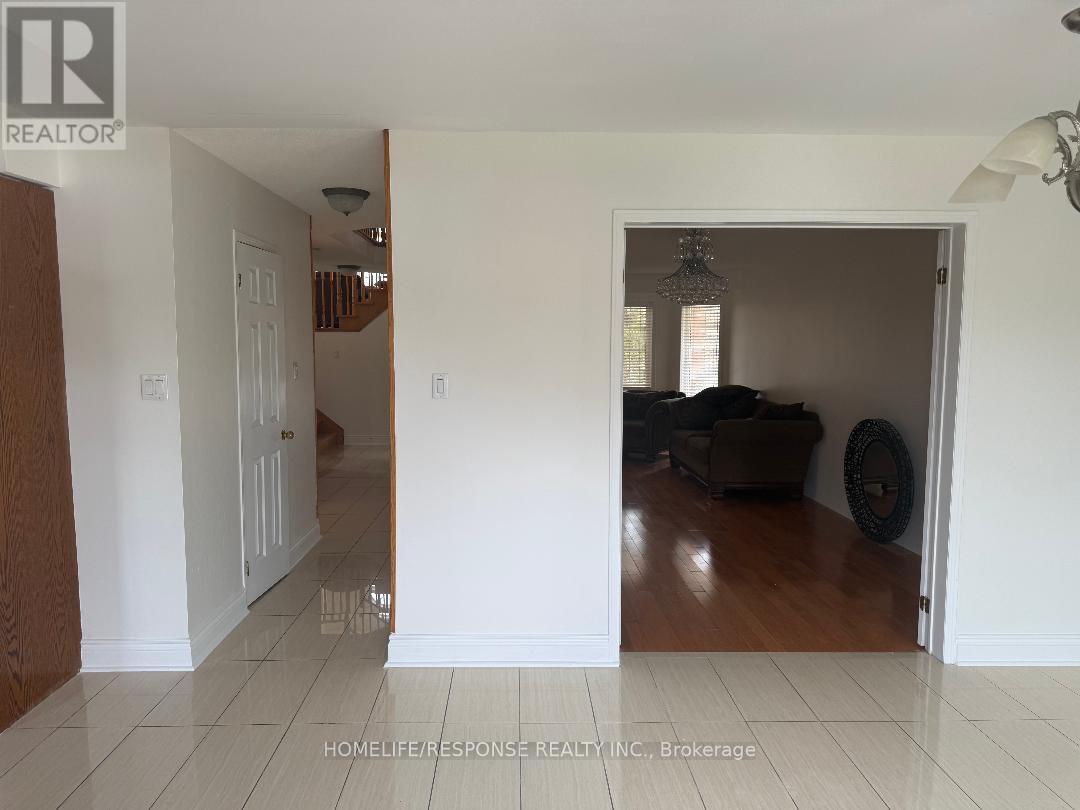 Main And Upper - 306 Cossack Crescent, Mississauga, Ontario  L5B 4C2 - Photo 38 - W12668550