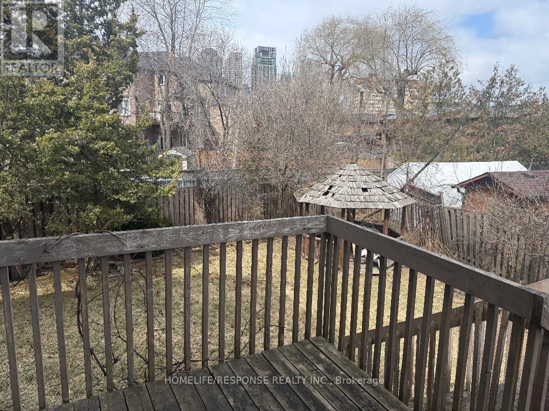 Main And Upper - 306 Cossack Crescent, Mississauga, Ontario  L5B 4C2 - Photo 39 - W12668550