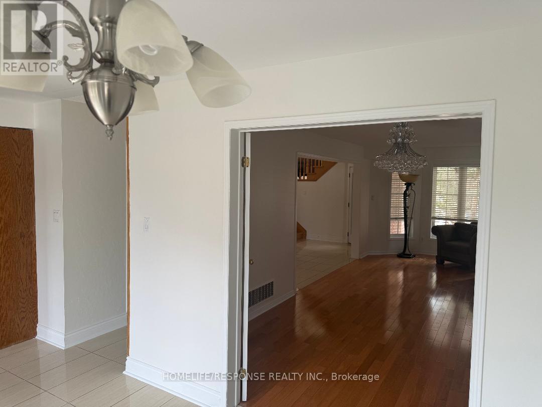 Main And Upper - 306 Cossack Crescent, Mississauga, Ontario  L5B 4C2 - Photo 40 - W12668550