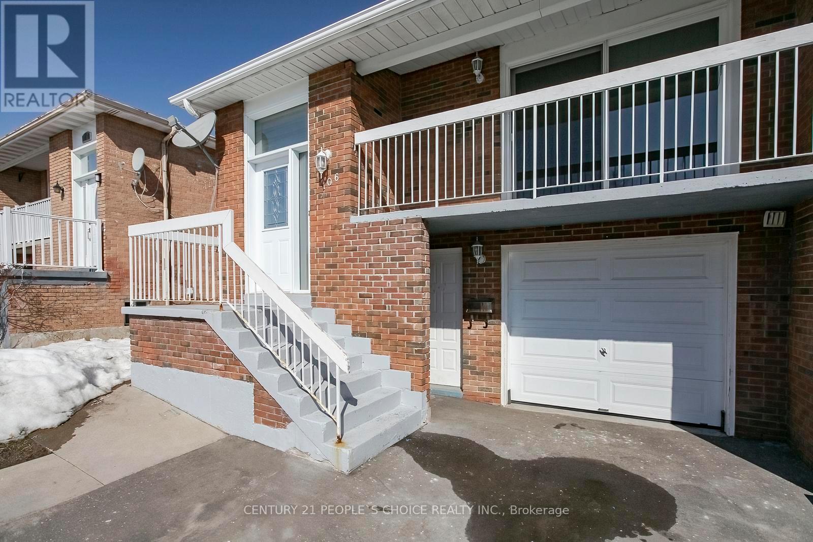 Upper - 106 Winterfold Drive, Brampton, Ontario  L6V 3T3 - Photo 4 - W12932244