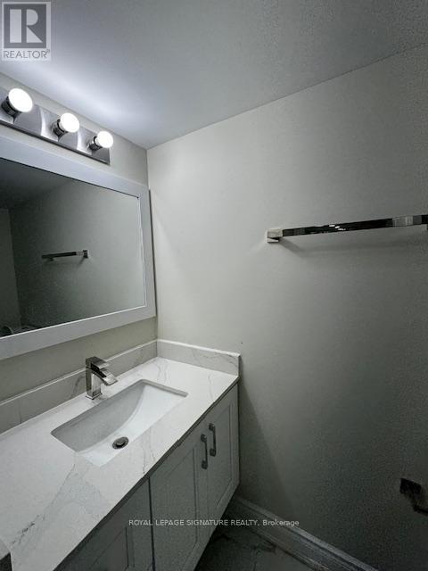 24 Fordham Road, Brampton, Ontario  L6Y 6K2 - Photo 20 - W12932250