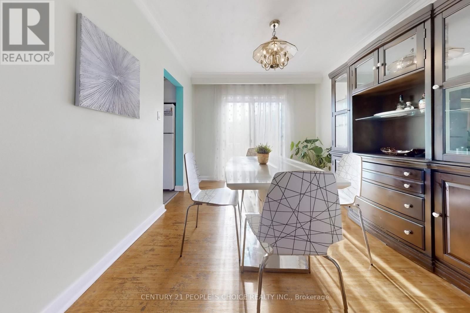 35 Westhumber Boulevard, Toronto, Ontario  M9W 3M5 - Photo 12 - W12932260