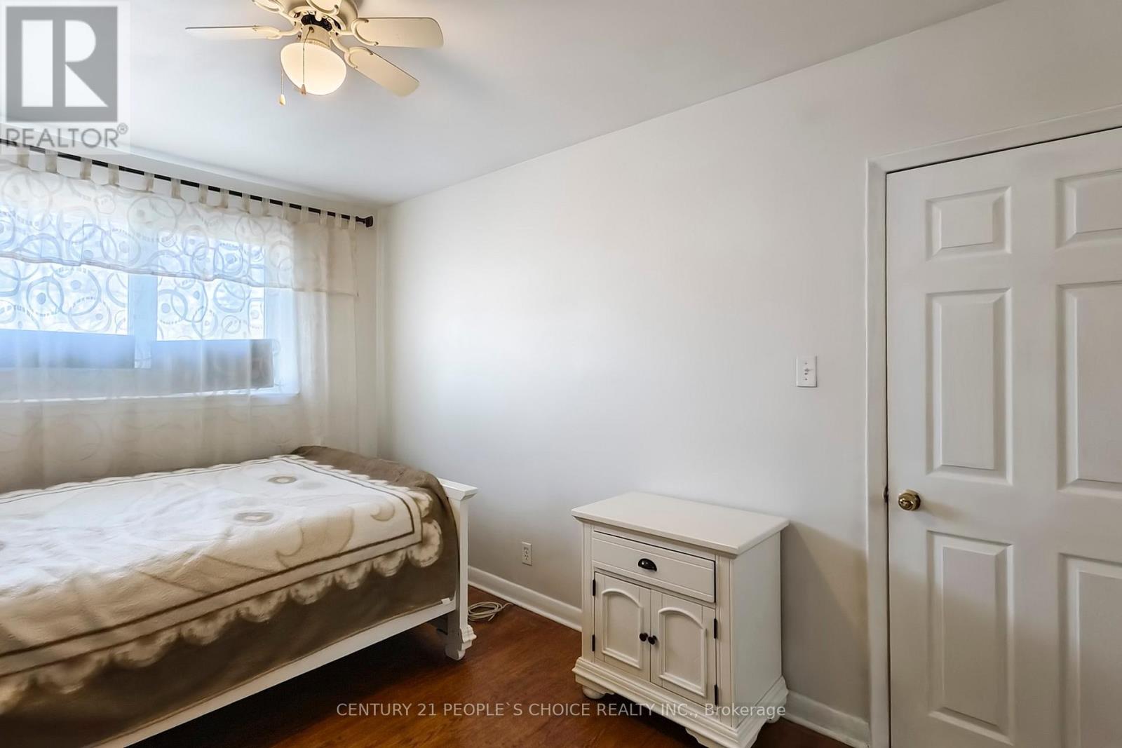 35 Westhumber Boulevard, Toronto, Ontario  M9W 3M5 - Photo 20 - W12932260