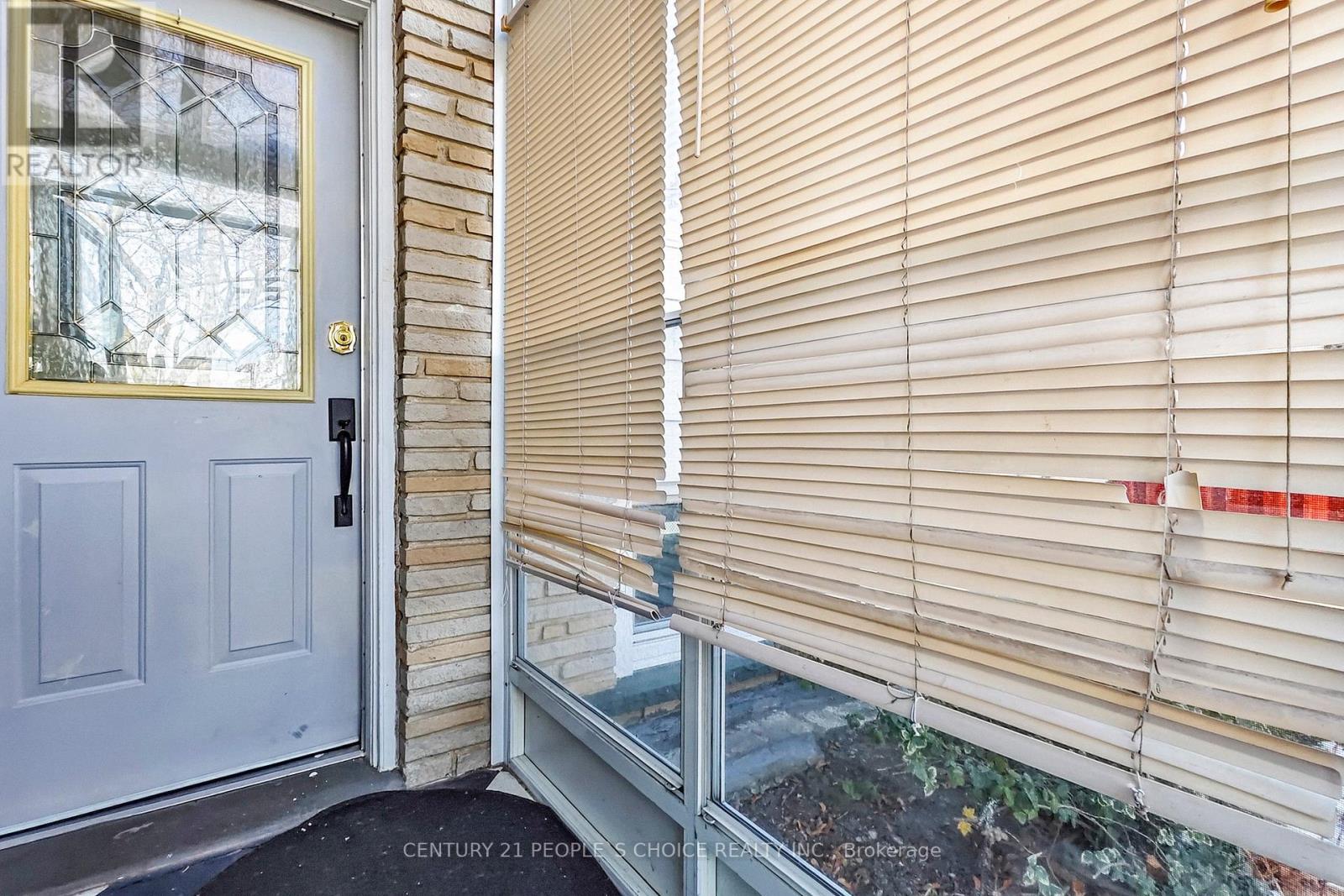 35 Westhumber Boulevard, Toronto, Ontario  M9W 3M5 - Photo 3 - W12932260