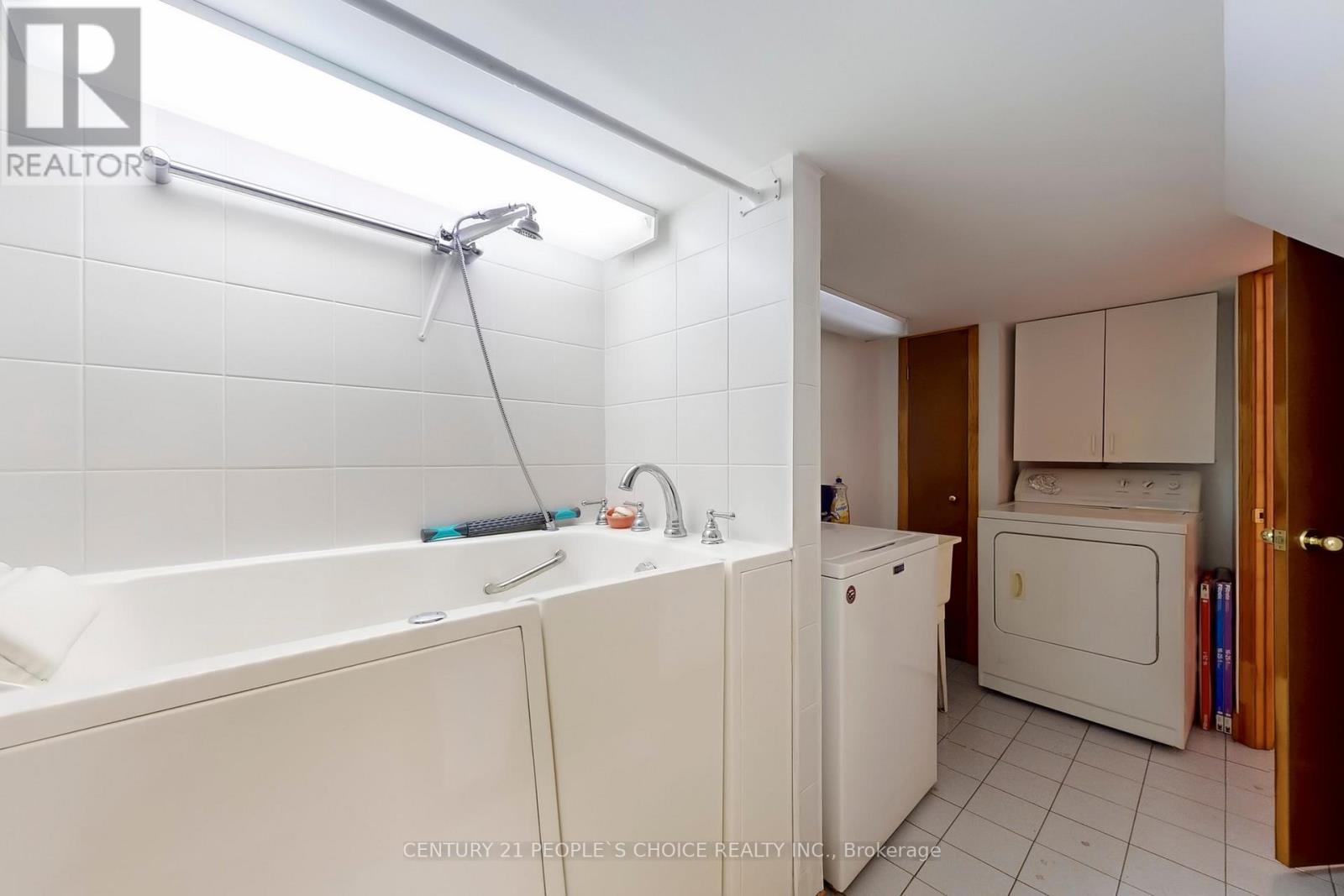 35 Westhumber Boulevard, Toronto, Ontario  M9W 3M5 - Photo 40 - W12932260
